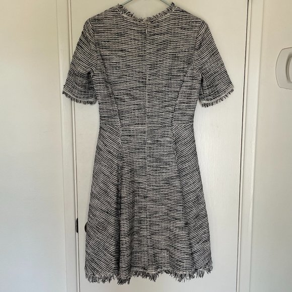 Like New Rebecca Taylor Black and White Raw Edge Fringe Minidress Size 6 - Picture 8 of 8